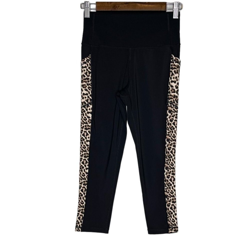 Zyia Active Athletic Leopard Print Side Seam Pocket Capri Leggings Size 6-8